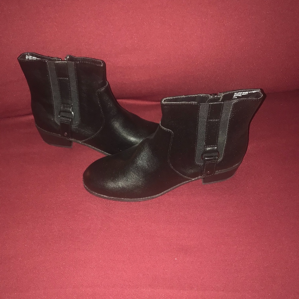 ANKLE BOOT